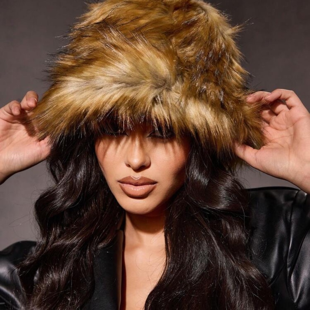 1pc Women Basic Long Pile Bucket Hat, Suitable For Casual Winter Wear